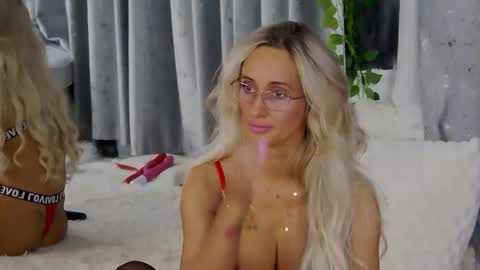 IsabelleEthan online show from November 2025 02:32:01 AM