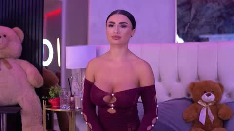IsabelleHunt online show from September 2025 04:38:02 AM