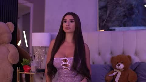 IsabelleHunt online show from October 2025 06:35:02 AM