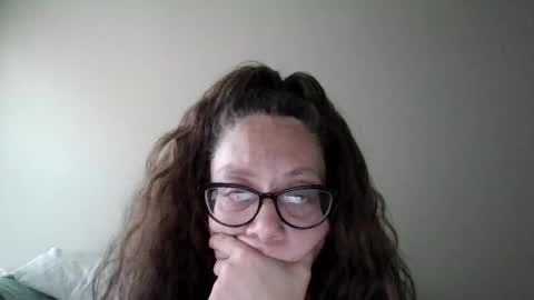 isabellenoela999 online show from June 2026 07:13:02 PM