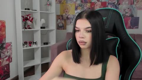 isabellevale online show from October 2025 06:09:01 AM