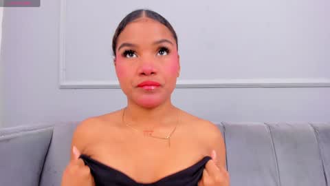Snapshot of isabellsmmith chatting on December 2024 04:04:02 AM Isabellsmmith online show from December 2024 04:04:02 AM