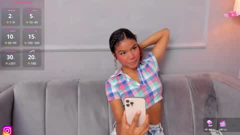 Snapshot of isabellsmmith chatting on February 2025 04:03:02 AM Isabellsmmith online show from February 2025 04:03:02 AM