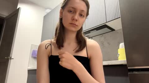 I am Maxine ntmu online show from April 2026 05:30:01 PM