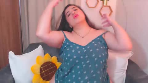 Snapshot of isabum_ chatting on February 2026 02:33:01 PM Isa online show from February 2026 02:33:01 PM