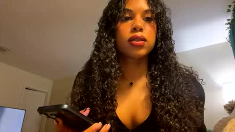 Snapshot of isadorawishes chatting on November 2025 11:14:02 PM isadorawishes online show from November 2025 11:14:02 PM