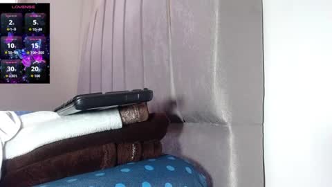 Snapshot of isahot_latin_doll chatting on June 2026 05:01:02 PM isa online show from June 2026 05:01:02 PM