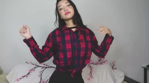 Selina online show from October 2025 04:08:02 PM