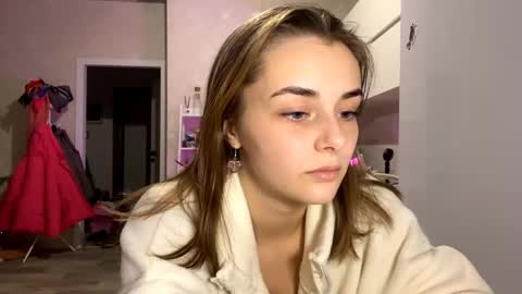 Snapshot of isauratorkelson chatting on December 2025 01:04:02 AM Issa online show from December 2025 01:04:02 AM