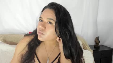 Snapshot of isbelljhs chatting on February 2026 02:30:01 AM Lumi bellx online show from February 2026 02:30:01 AM