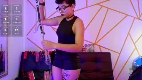 isabela online show from November 2025 08:54:01 PM