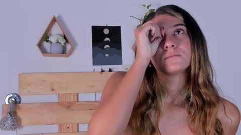 ishabellalopez online show from December 2024 08:26:02 AM