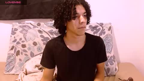 Isidro online show from February 2026 04:41:02 AM