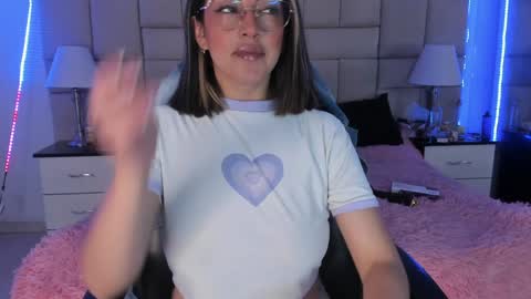 Pauli online show from December 2024 09:16:01 PM