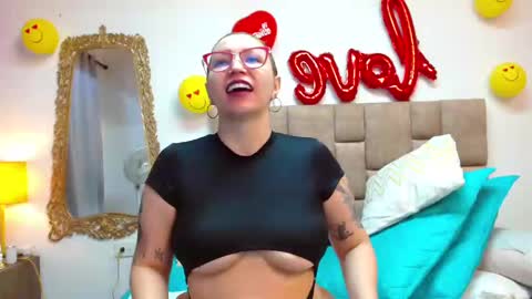 isisduzan online show from February 2025 08:49:02 PM
