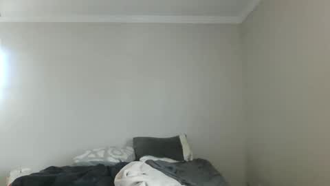 island625103 online show from January 2026 06:35:02 PM