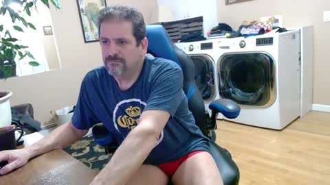 Snapshot of islandguy70 chatting on January 2025 11:12:02 AM Jim online show from January 2025 11:12:02 AM