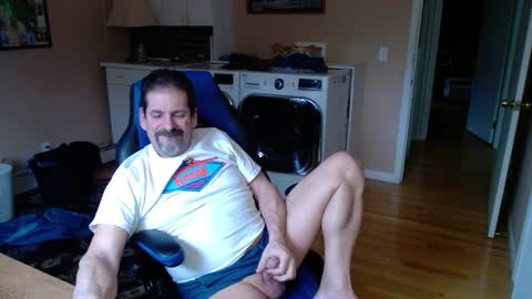 Snapshot of islandguy70 chatting on January 2025 06:32:02 PM Jim online show from January 2025 06:32:02 PM