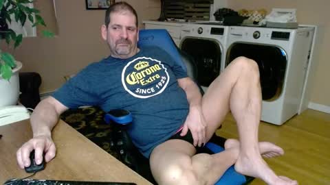 Snapshot of islandguy70 chatting on February 2025 12:40:02 AM Jim online show from February 2025 12:40:02 AM