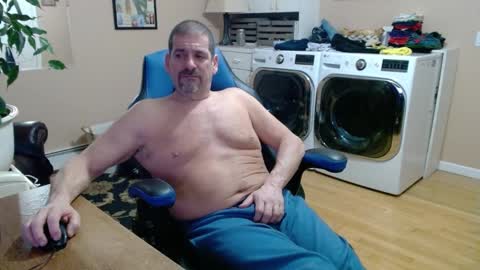 Snapshot of islandguy70 chatting on February 2025 09:28:01 AM Jim online show from February 2025 09:28:01 AM