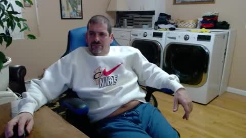 Snapshot of islandguy70 chatting on February 2025 09:36:01 AM Jim online show from February 2025 09:36:01 AM