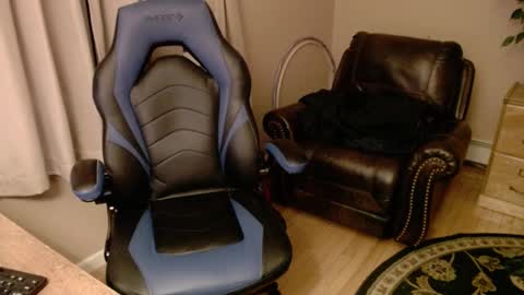 Snapshot of islandguy70 chatting on February 2025 10:20:02 AM Jim online show from February 2025 10:20:02 AM