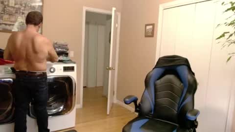 Snapshot of islandguy70 chatting on September 2025 09:07:02 PM Jim online show from September 2025 09:07:02 PM