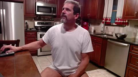 Snapshot of islandguy70 chatting on September 2025 09:24:01 AM Jim online show from September 2025 09:24:01 AM