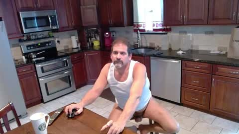 Snapshot of islandguy70 chatting on September 2025 09:31:02 PM Jim online show from September 2025 09:31:02 PM