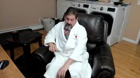 Snapshot of islandguy70 chatting on February 2026 09:04:02 AM Jim online show from February 2026 09:04:02 AM