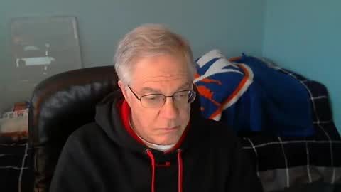 islesman22 online show from January 2025 06:43:01 PM