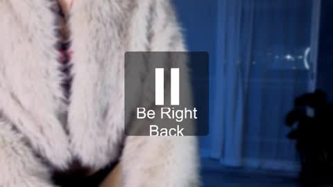 Julyane online show from January 2026 12:14:02 AM