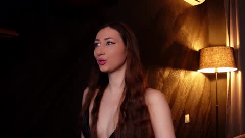 Snapshot of isoldebliss chatting on January 2025 04:09:01 AM IsoldeBliss online show from January 2025 04:09:01 AM