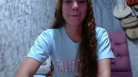 Snapshot of issa30213 chatting on February 2025 01:24:02 AM Issa online show from February 2025 01:24:02 AM