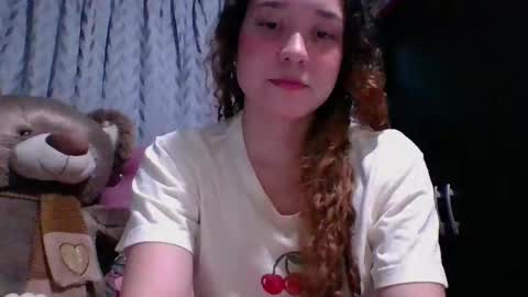 Snapshot of issa30213 chatting on October 2025 04:46:01 AM Issa online show from October 2025 04:46:01 AM