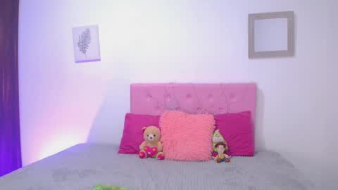 issa_kitty online show from March 2025 11:27:01 PM