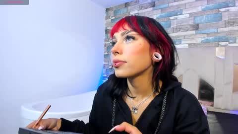 Snapshot of issa_tay1 chatting on June 2026 02:56:02 AM Issa online show from June 2026 02:56:02 AM