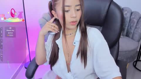 issi_loren online show from November 2025 06:50:02 PM