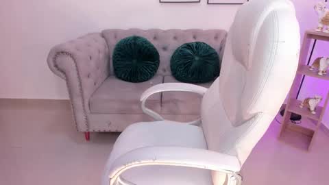 issi_loren online show from January 2026 04:34:01 PM