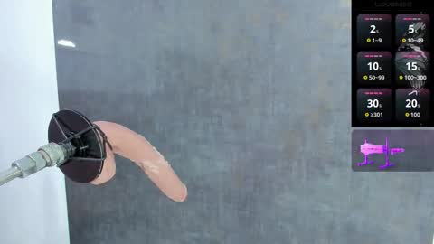 Snapshot of issys_milf chatting on December 2025 05:20:02 PM ISSYS online show from December 2025 05:20:02 PM