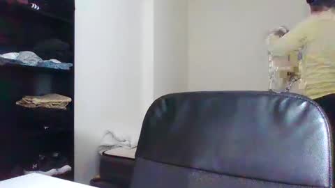 Snapshot of italianboybcn chatting on February 2025 08:18:02 AM italianboybcn online show from February 2025 08:18:02 AM