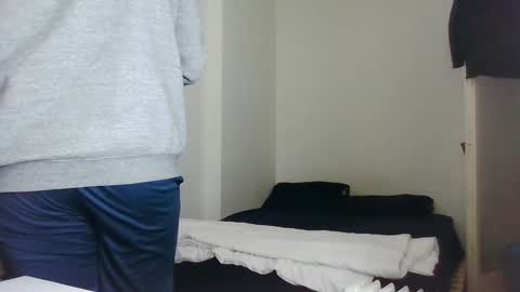 Snapshot of italianboybcn chatting on February 2025 05:58:02 PM italianboybcn online show from February 2025 05:58:02 PM