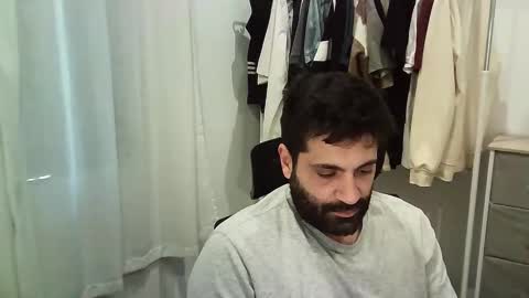 italianboybcn online show from November 2025 08:46:02 AM