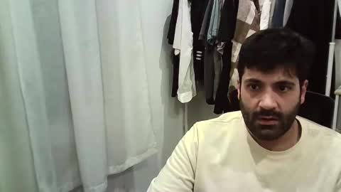 italianboybcn online show from December 2025 06:41:01 AM