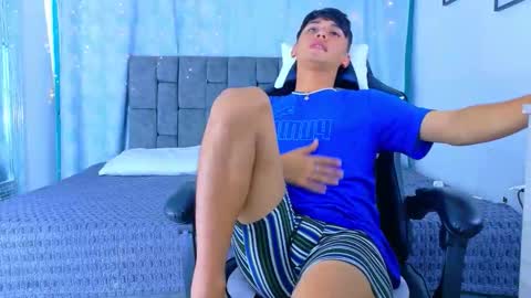 ithan_kingtwin online show from April 2026 09:23:01 PM