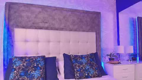 Snapshot of its_bibi chatting on February 2026 01:54:01 AM its_bibi online show from February 2026 01:54:01 AM