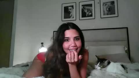 Snapshot of itslillybloom chatting on November 2025 06:32:01 PM Lilly online show from November 2025 06:32:01 PM