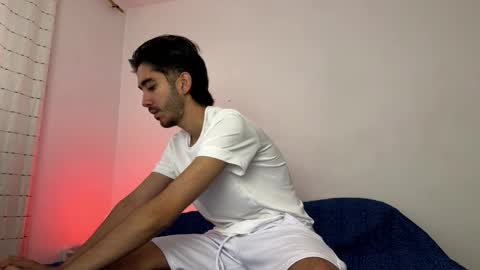 Snapshot of itsmartin_ chatting on February 2026 03:53:01 PM itsmartin_ online show from February 2026 03:53:01 PM