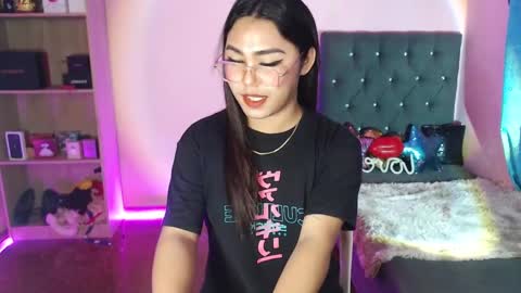 Siana online show from February 2025 04:36:01 PM