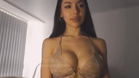 itsssssssme_lana online show from December 2024 04:46:02 PM